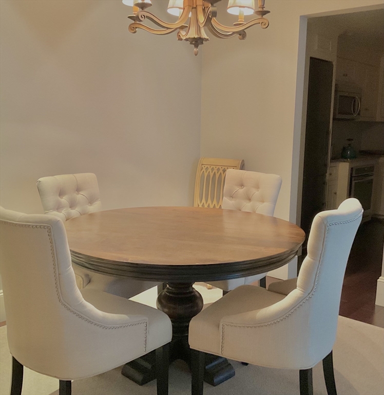 1 bed, 1 bath apartment for rent at 64 Highland Ave Unit 4, Winchester Highlands — photo 3 of 14