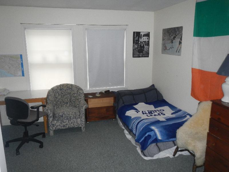4 bed, 1.5 bath apartment for rent at 64 Hillside St Unit 1, Mission Hill — photo 4 of 11
