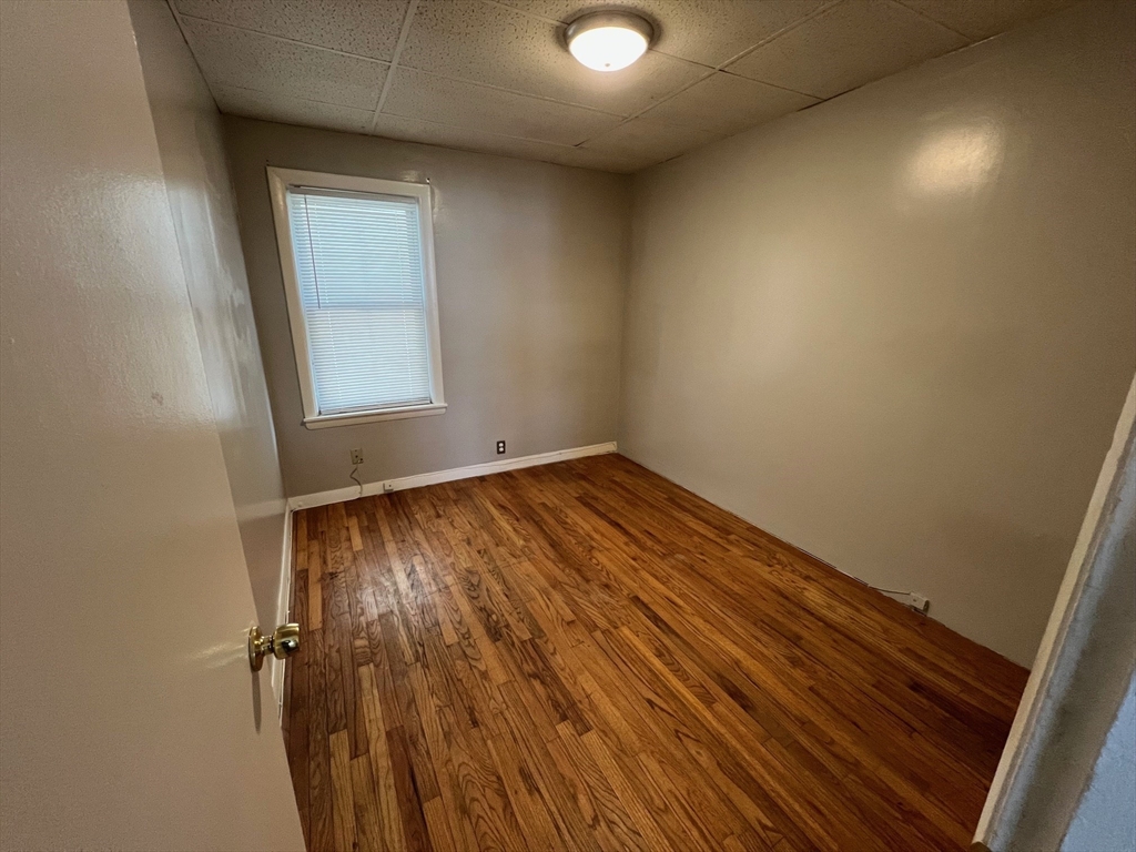2 bed, 1 bath apartment for rent at 64 Hunter St Unit 1N, Fall River — photo 6 of 8