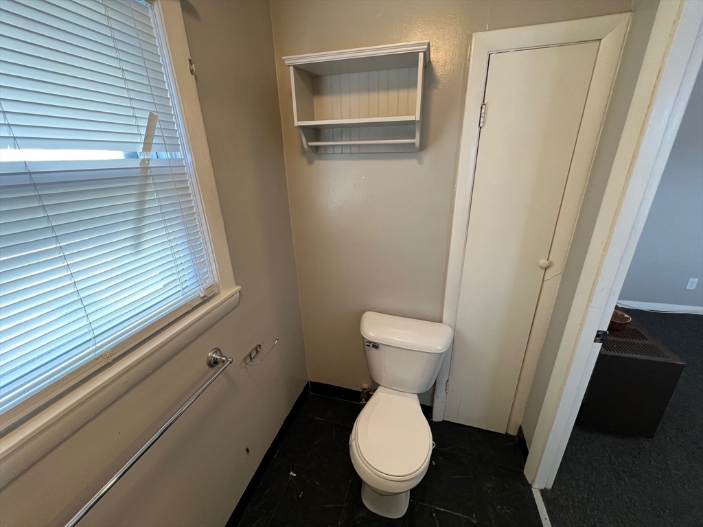 2 bed, 1 bath apartment for rent at 64 Hunter St Unit 1N, Fall River — photo 4 of 8
