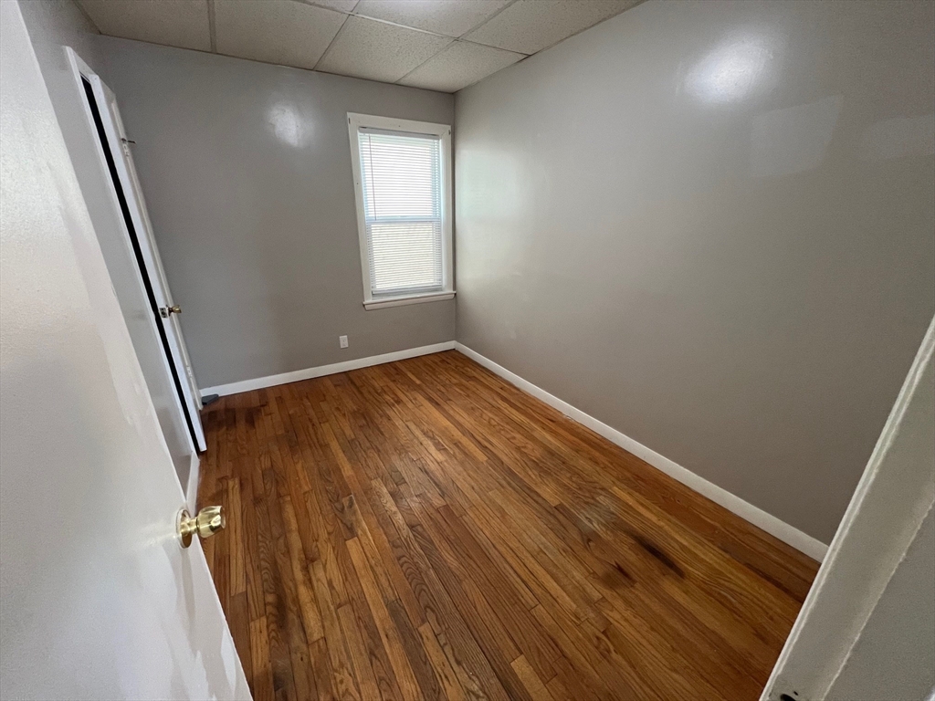 2 bed, 1 bath apartment for rent at 64 Hunter St Unit 1N, Fall River — photo 5 of 8