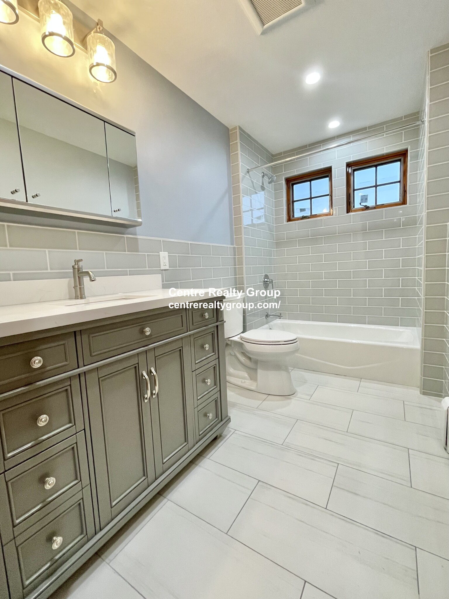 4 bed, 2.5 bath apartment for rent at 64 Langley Rd Unit Single family house, Brighton — photo 16 of 30