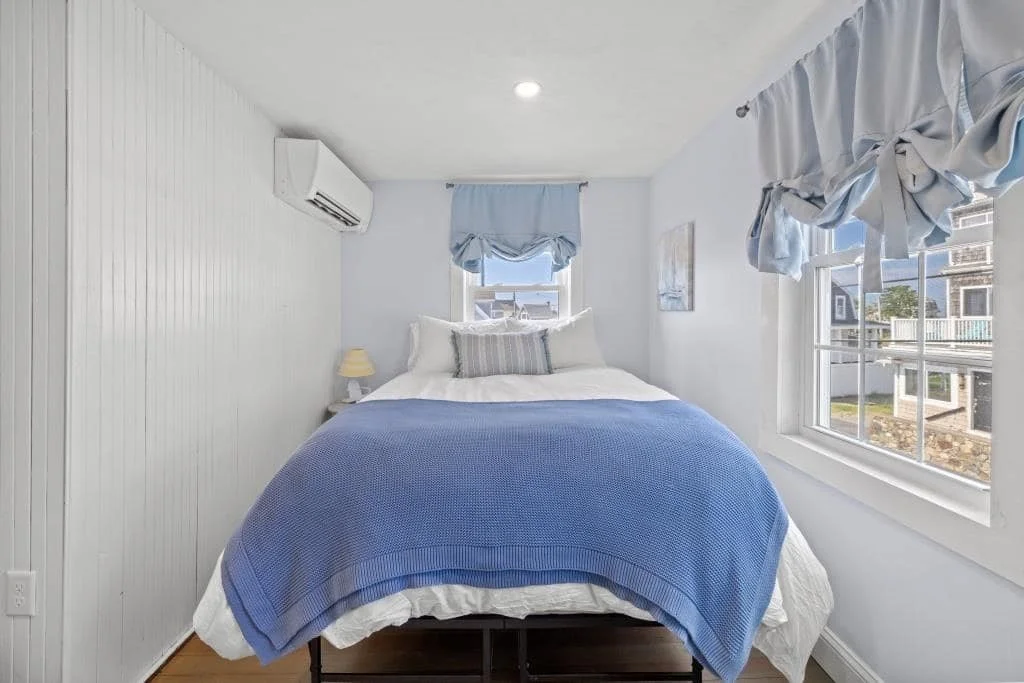 3 bed, 1 bath apartment for rent at 64 Lighthouse Rd, Scituate — photo 4 of 13