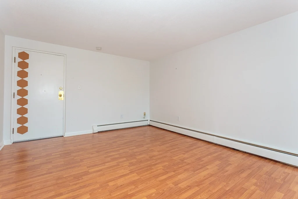 2 bed, 1 bath apartment for rent at 64 Main St Unit 52B, Stoneham — photo 3 of 17