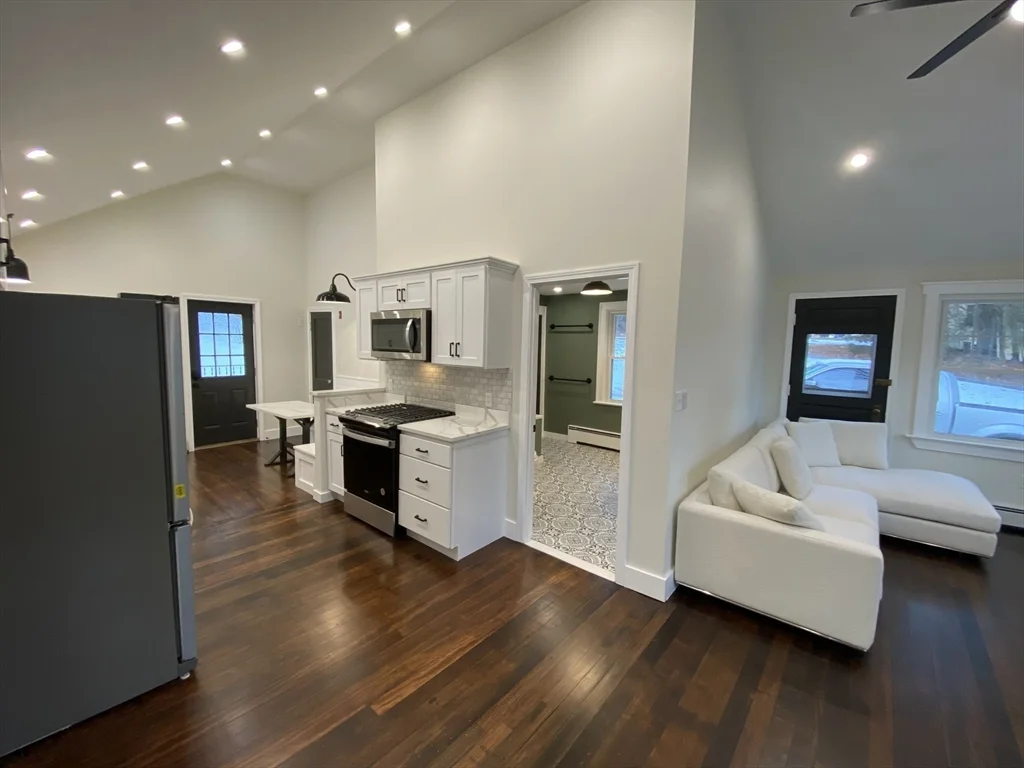2 bed, 1 bath apartment for rent at 64 Manning St, Holden — photo 11 of 42