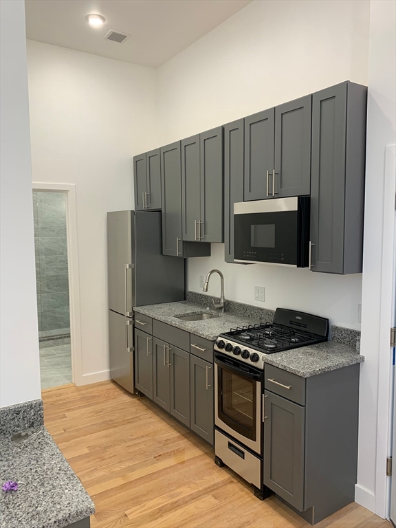 Studio bed, 1 bath apartment for rent at 64 Market St Unit 101, Lynn — photo 1 of 5