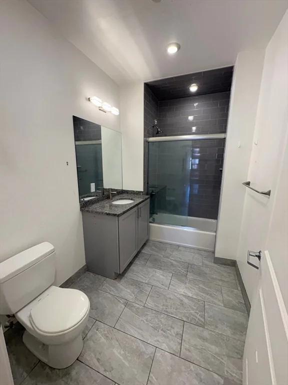 2 bed, 1 bath apartment for rent at 64 Market St Unit 202, Lynn — photo 10 of 12