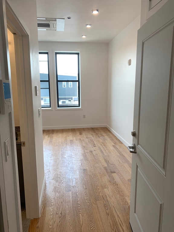 Studio bed, 1 bath apartment for rent at 64 Market St Unit 204, Lynn — photo 2 of 30