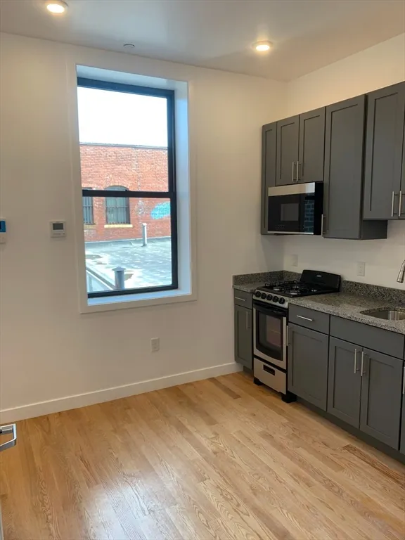 Studio bed, 1 bath apartment for rent at 64 Market St Unit 207, Lynn — photo 14 of 21