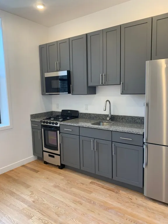 Studio bed, 1 bath apartment for rent at 64 Market St Unit 207, Lynn — photo 5 of 21