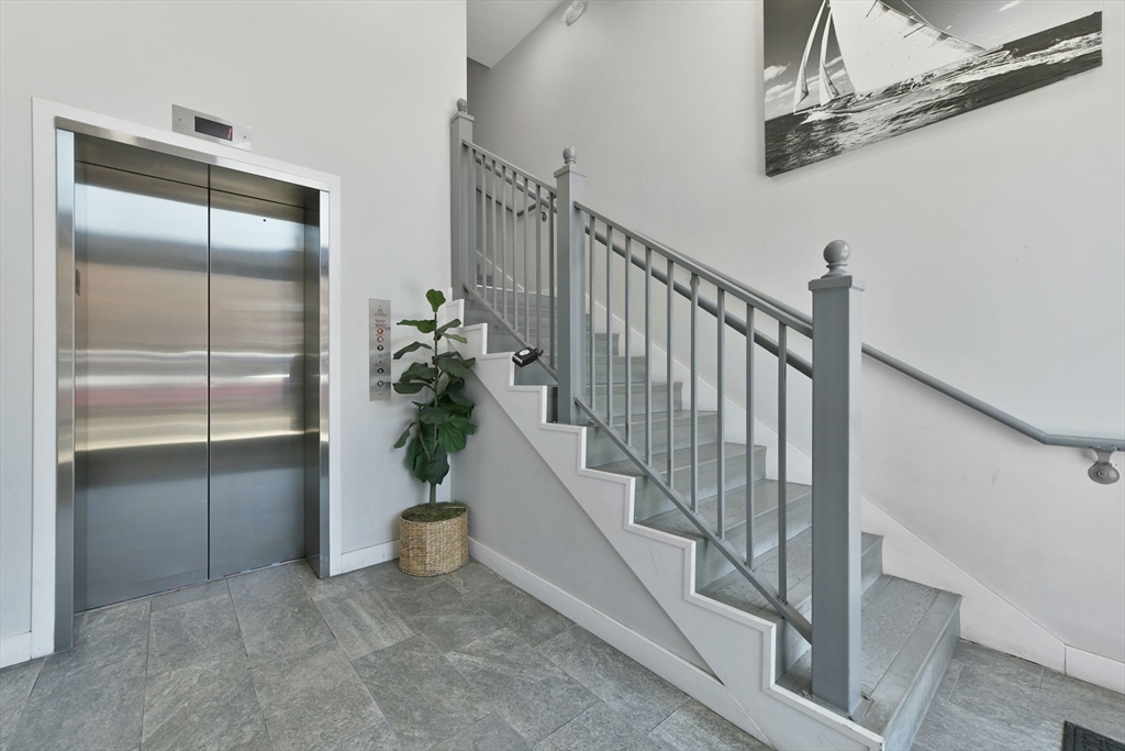 Studio bed, 1 bath apartment for rent at 64 Market St Unit 208, Lynn — photo 16 of 31