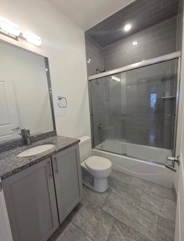 2 bed, 1 bath apartment for rent at 64 Market St Unit 303, Lynn — photo 6 of 14