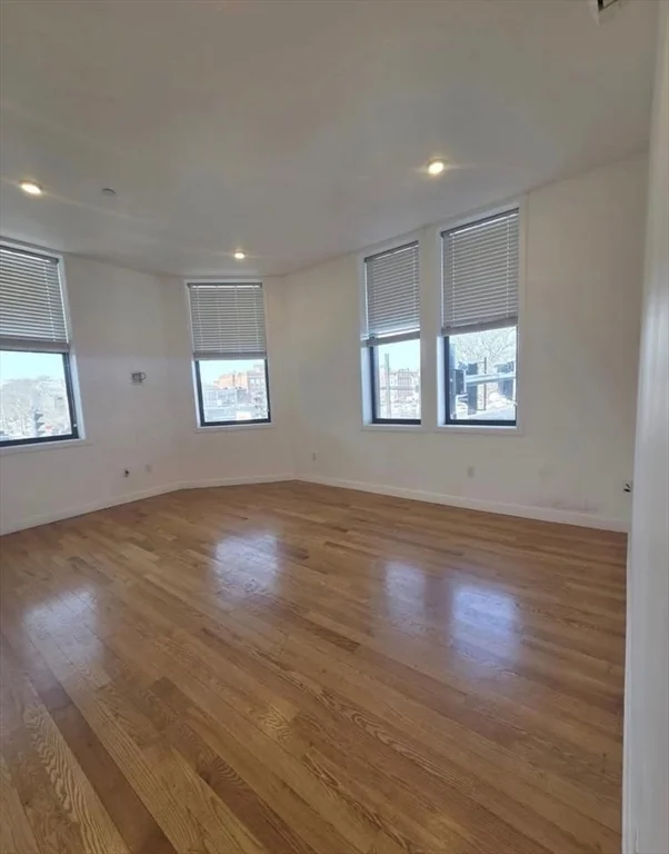 2 bed, 1 bath apartment for rent at 64 Market St Unit 303, Lynn — photo 4 of 14