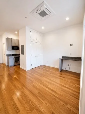 Studio bed, 1 bath apartment for rent at 64 Market St Unit 308, Lynn — photo 2 of 18