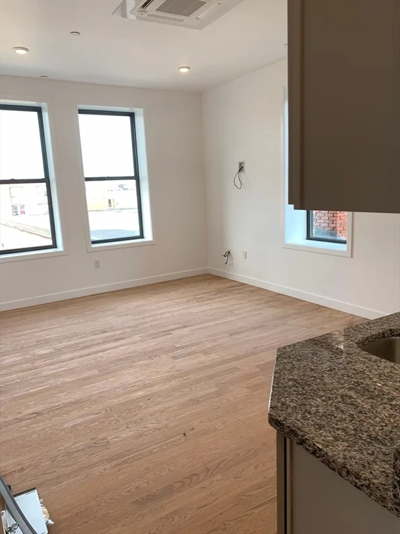 2 bed, 1 bath apartment for rent at 64 Market St Unit 501, Lynn — photo 2 of 6