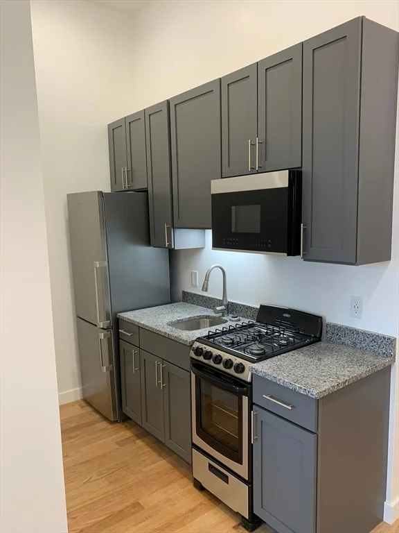 Studio bed, 1 bath apartment for rent at 64 Market St Unit 502, Lynn — photo 5 of 21