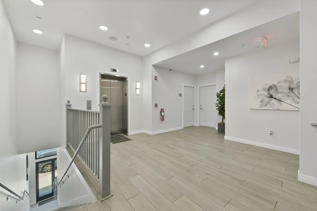 2 bed, 1 bath apartment for rent at 64 Market St Unit 601, Lynn — photo 25 of 25