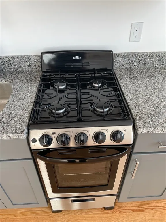 2 bed, 1 bath apartment for rent at 64 Market St Unit 601, Lynn — photo 9 of 25