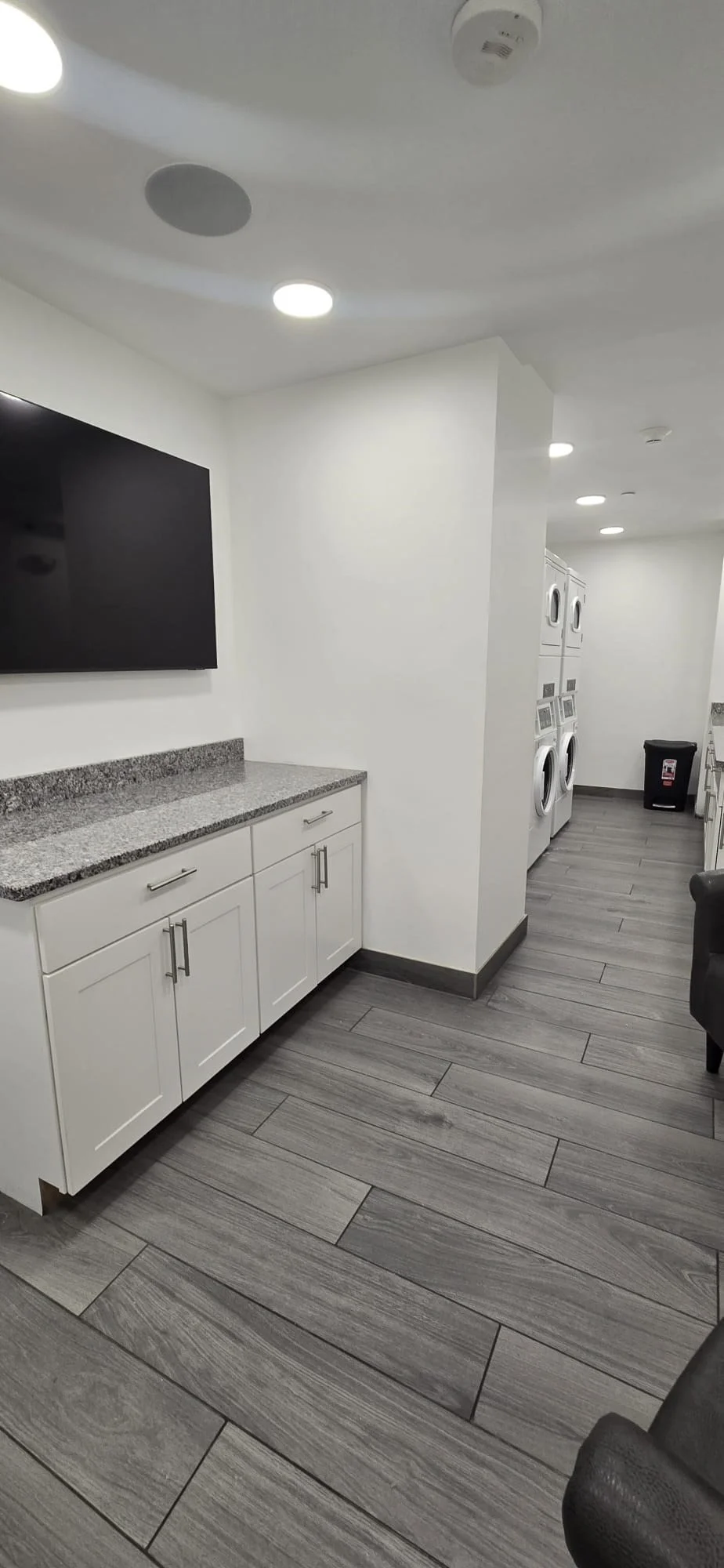 2 bed, 1 bath apartment for rent at 64 Market Unit 201, Lynn — photo 20 of 23
