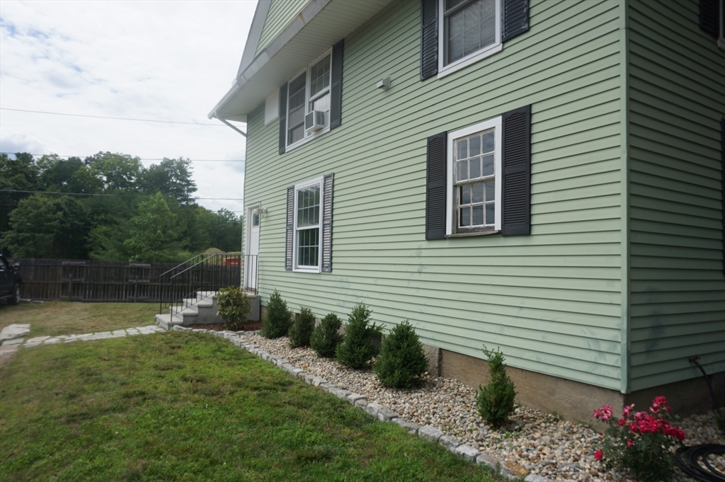 1 bed, 1 bath apartment for rent at 64 Mill St Unit 2, Pepperell — photo 4 of 15