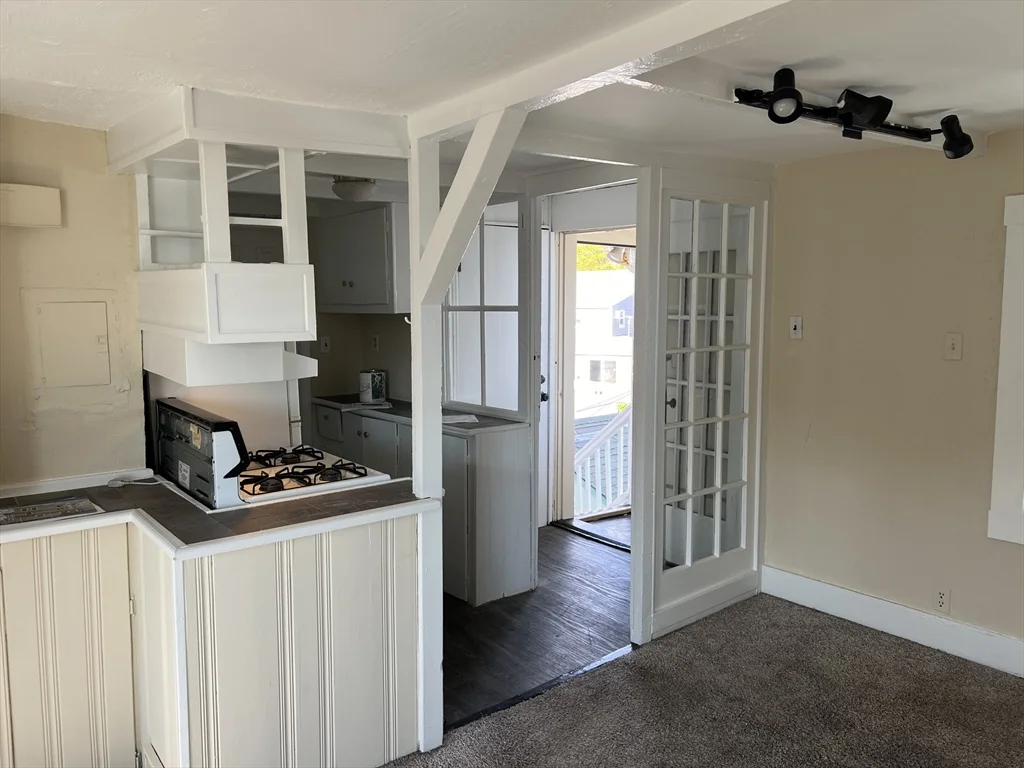 1 bed, 1 bath apartment for rent at 64 Moore St Unit 2, Winthrop — photo 5 of 8
