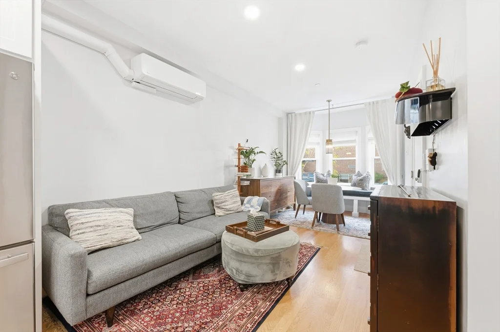 2 bed, 1 bath apartment for rent at 64 O Unit 1, South Boston — photo 6 of 27