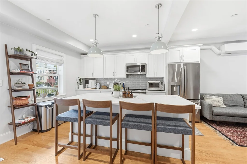 2 bed, 1 bath apartment for rent at 64 O Unit 1, South Boston — photo 2 of 27