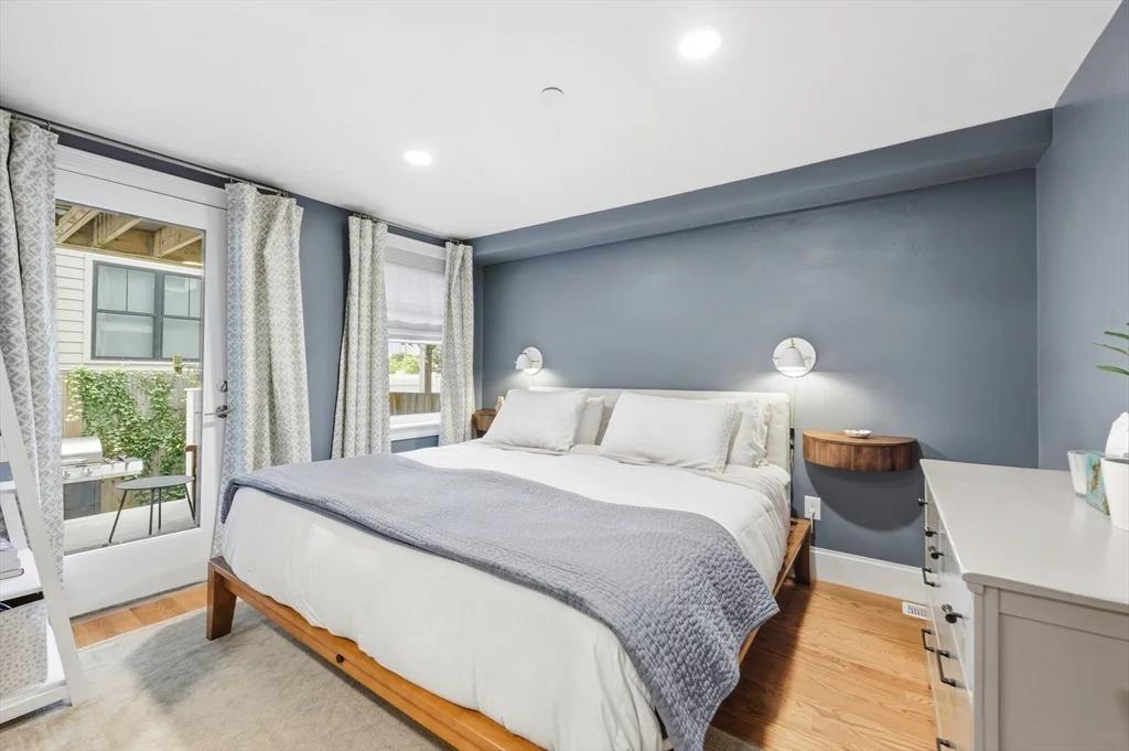 2 bed, 1 bath apartment for rent at 64 O Unit 1, South Boston — photo 13 of 27