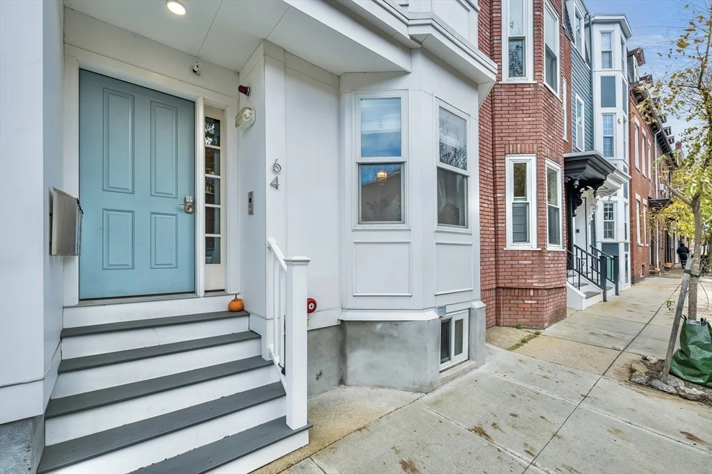2 bed, 1 bath apartment for rent at 64 O Unit 1, South Boston — photo 25 of 27