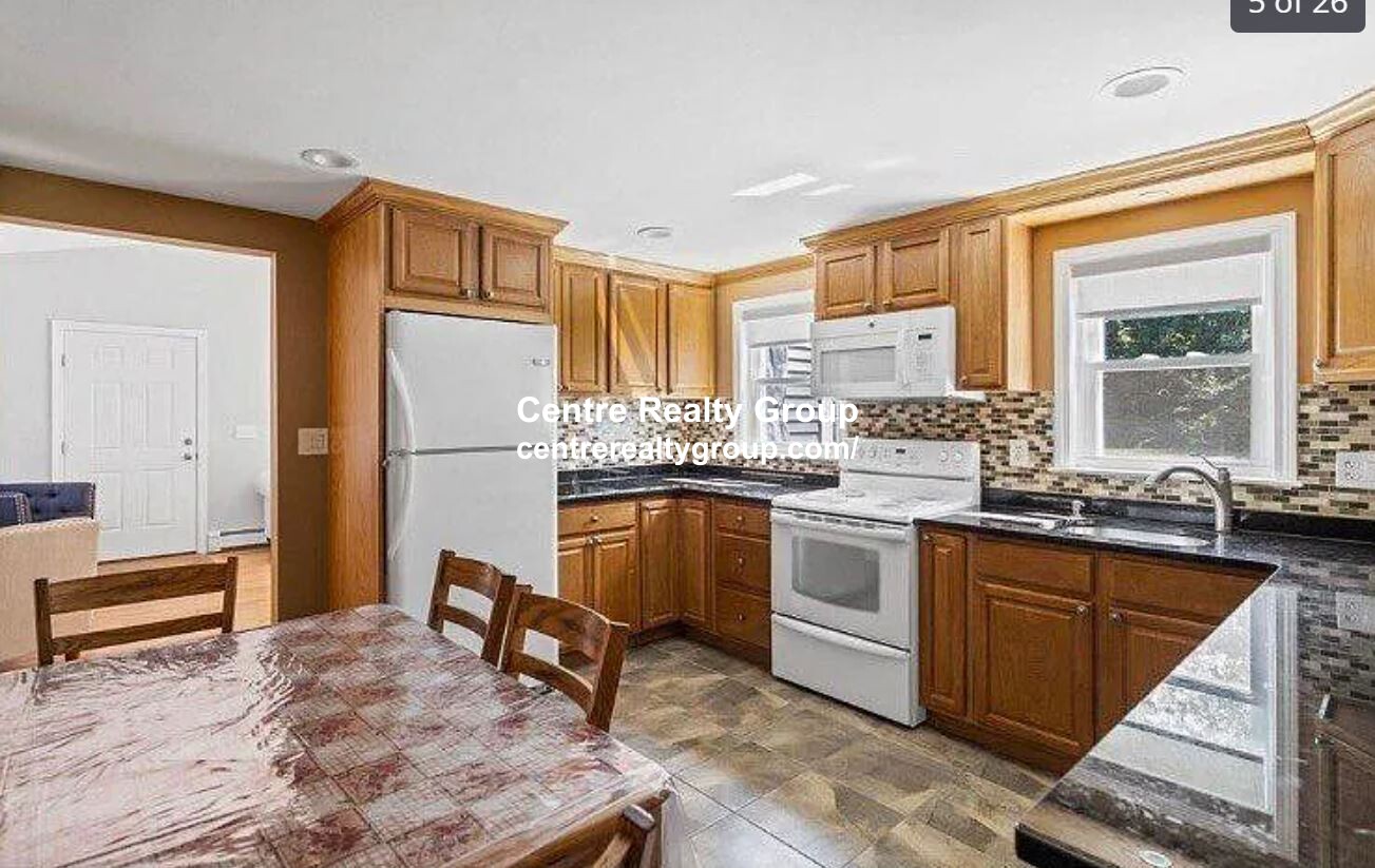 3 bed, 2 bath apartment for rent at 64 Partridge St, West Roxbury — photo 3 of 12