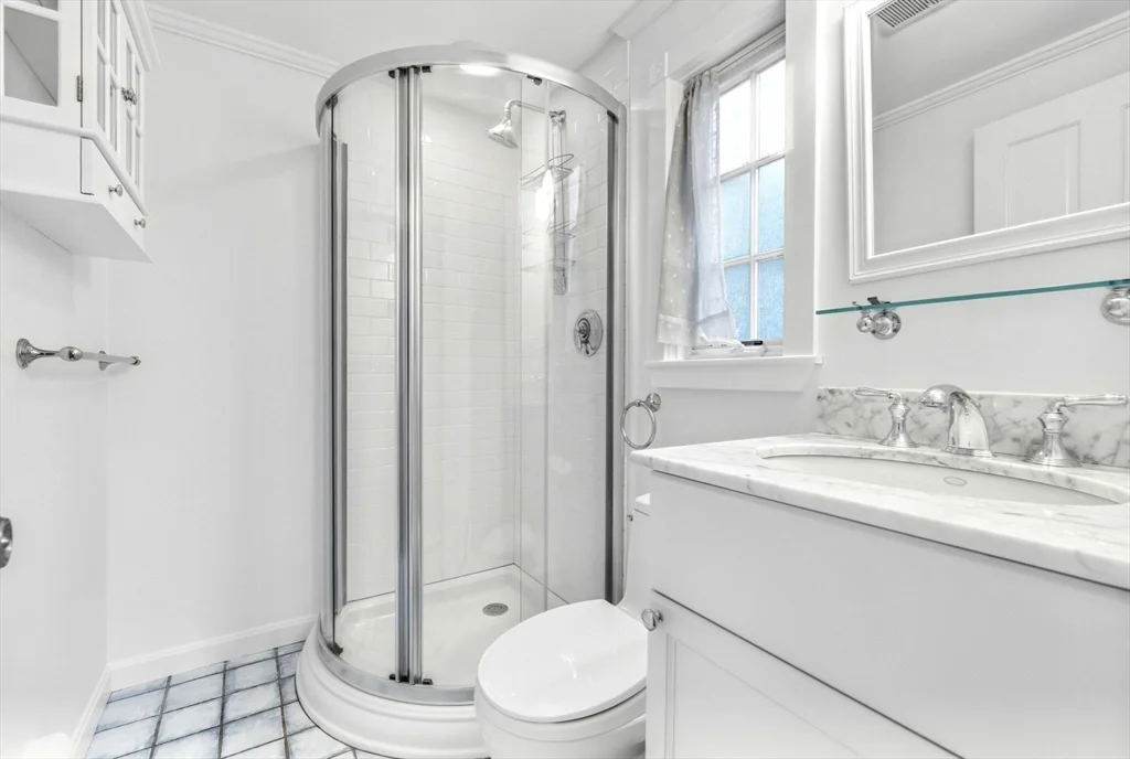 4 bed, 2 bath apartment for rent at 64 Pearl St Unit 00, Charlestown — photo 23 of 29