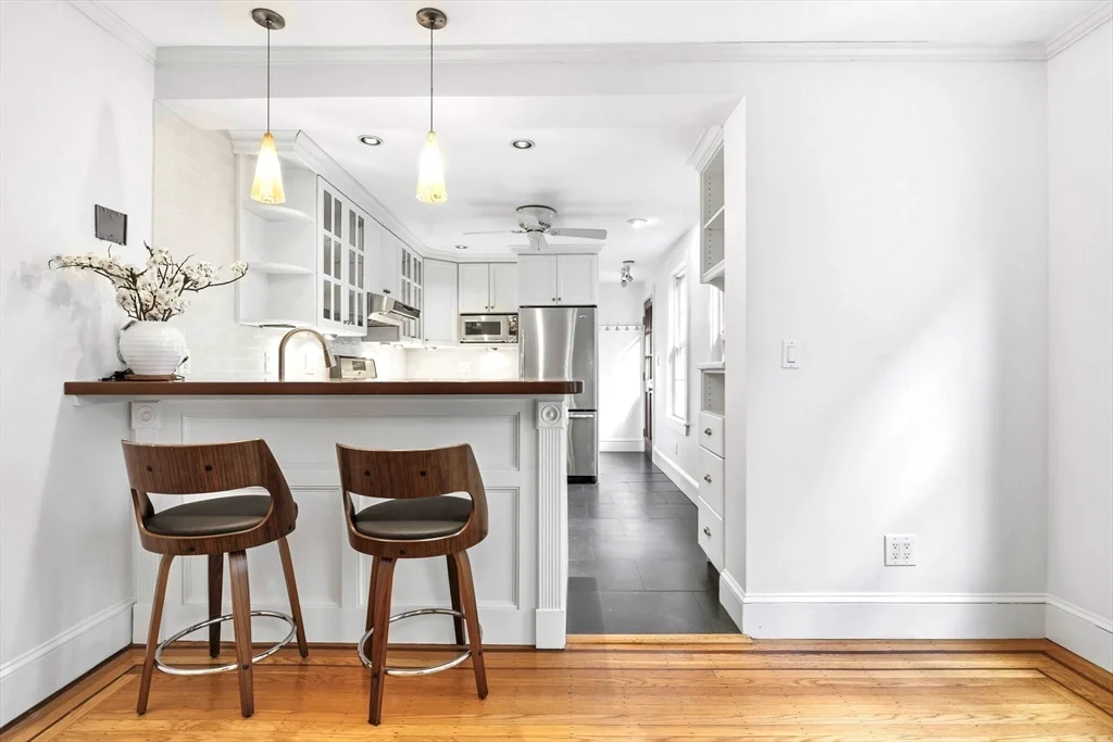 4 bed, 2 bath apartment for rent at 64 Pearl St Unit 00, Charlestown — photo 8 of 29