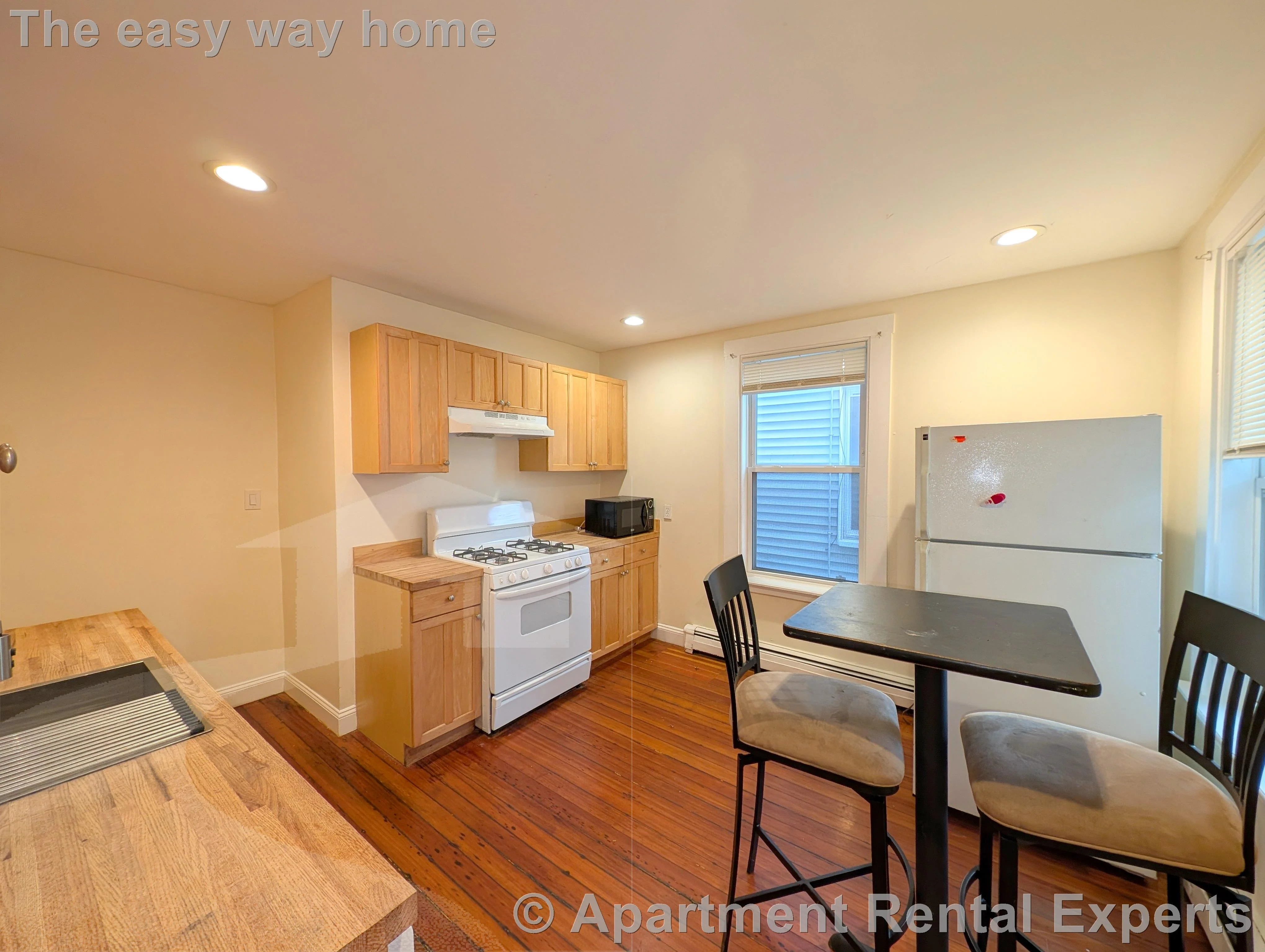 4 bed, 2 bath apartment for rent at 64 Pleasant St Unit 1, Cambridgeport — photo 10 of 19
