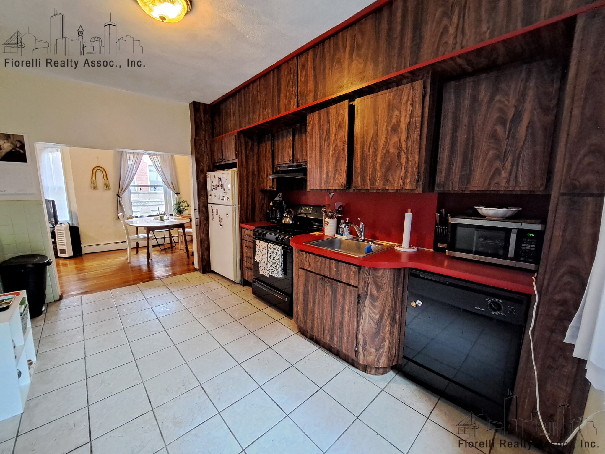 3 bed, 1.5 bath apartment for rent at 64 Prince St Unit 4, North End — photo 3 of 10