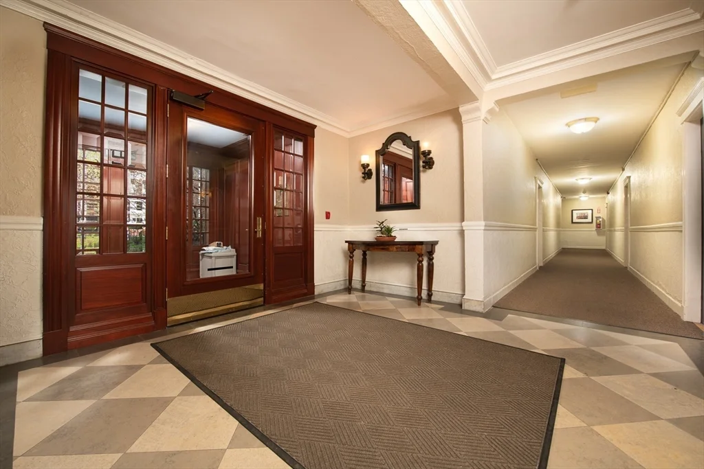 1 bed, 1 bath apartment for rent at 64 Queensberry St Unit 101, Fenway — photo 7 of 10