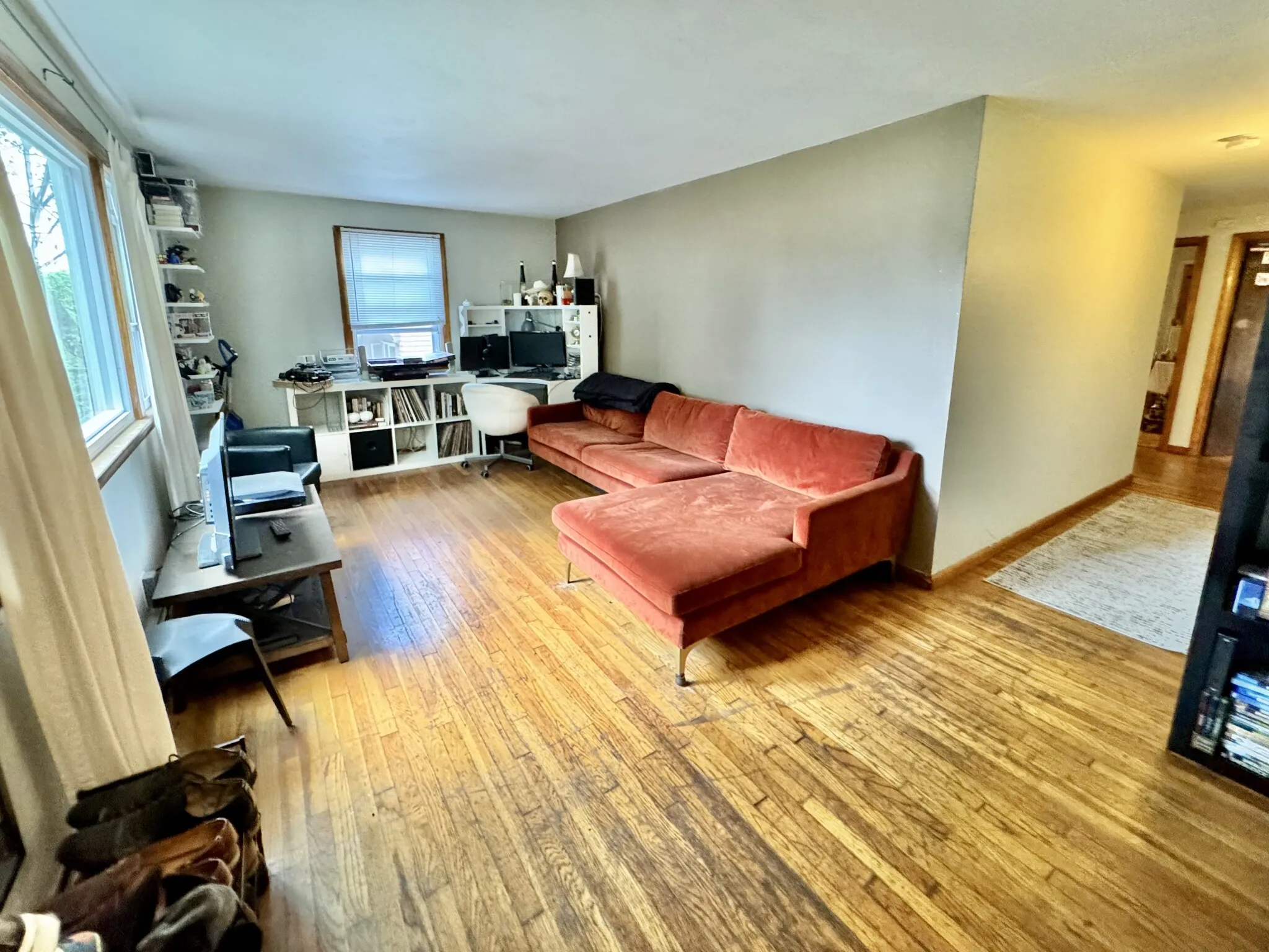 3 bed, 1 bath apartment for rent at 64 Ridgemont St Unit 1, Brighton — photo 1 of 15