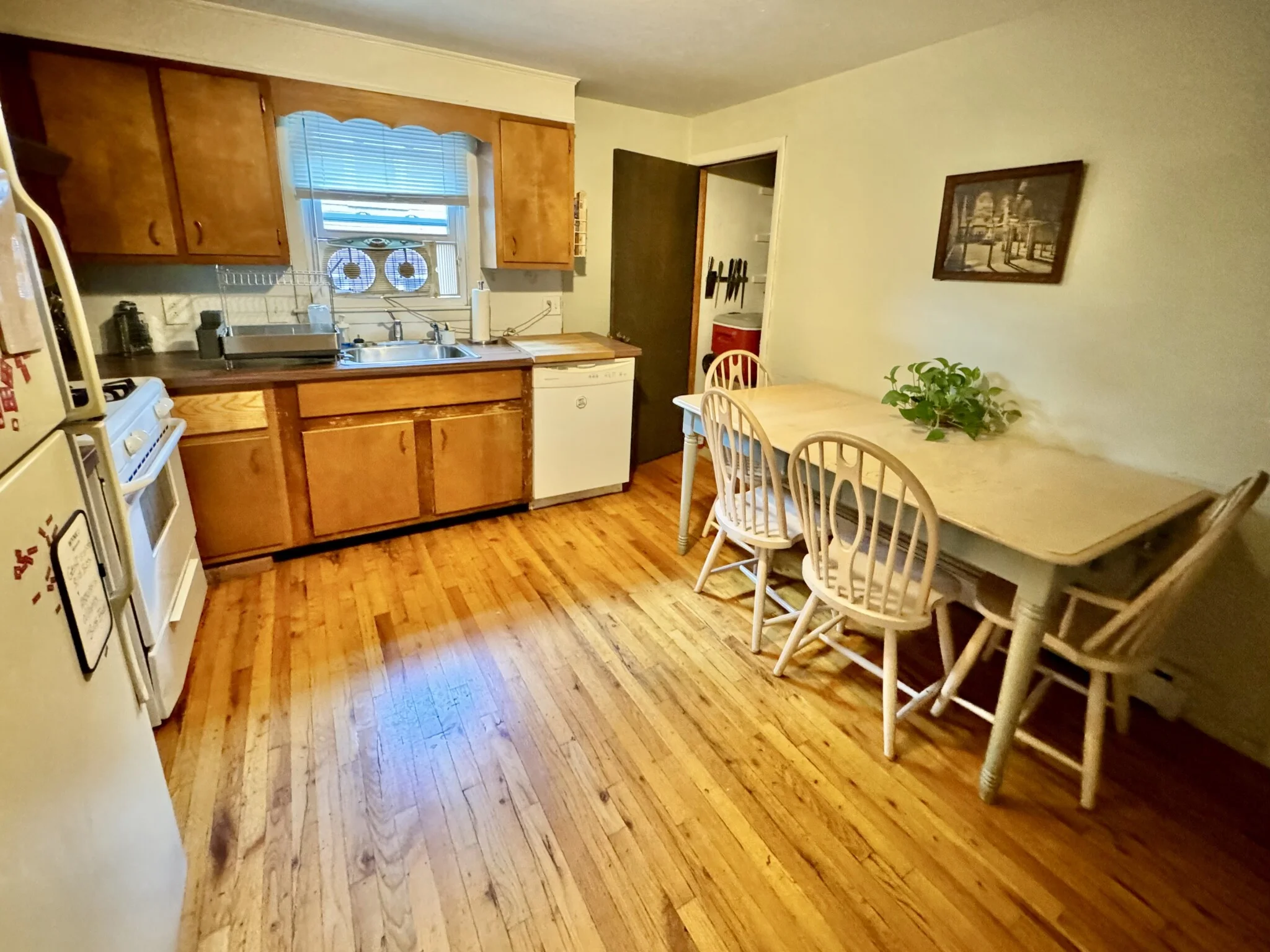 3 bed, 1 bath apartment for rent at 64 Ridgemont St Unit 1, Brighton — photo 13 of 15