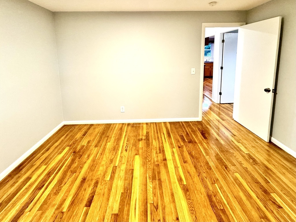 3 bed, 1 bath apartment for rent at 64 Ridgemont St Unit 2, Brighton — photo 38 of 41