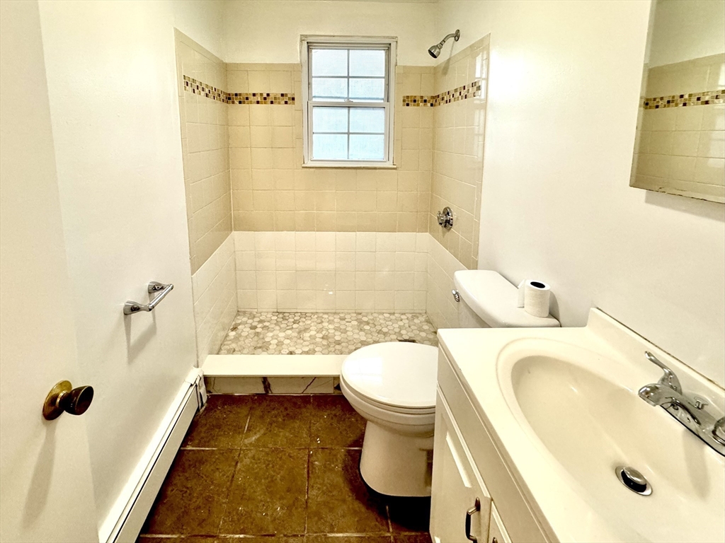 3 bed, 1 bath apartment for rent at 64 Ridgemont St Unit 2, Brighton — photo 23 of 41