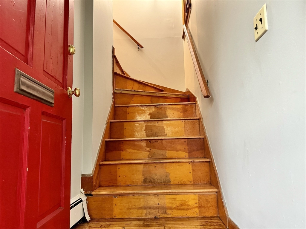 3 bed, 1 bath apartment for rent at 64 Ridgemont St Unit 2, Brighton — photo 9 of 41