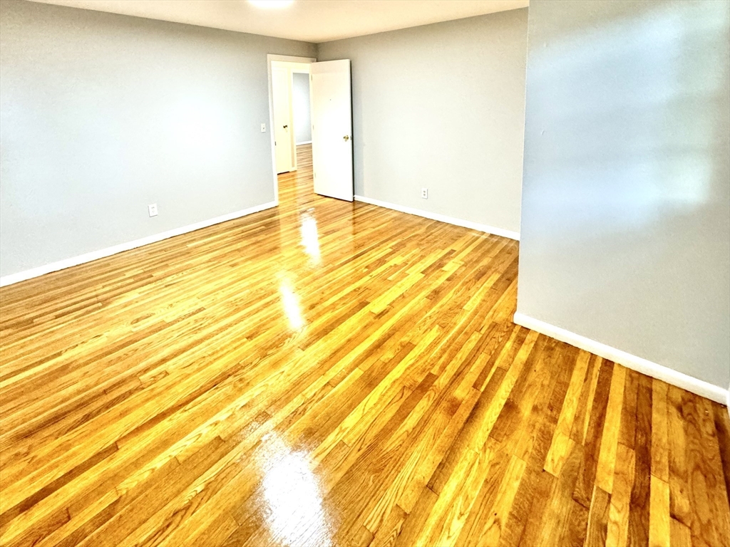 3 bed, 1 bath apartment for rent at 64 Ridgemont St Unit 2, Brighton — photo 34 of 41
