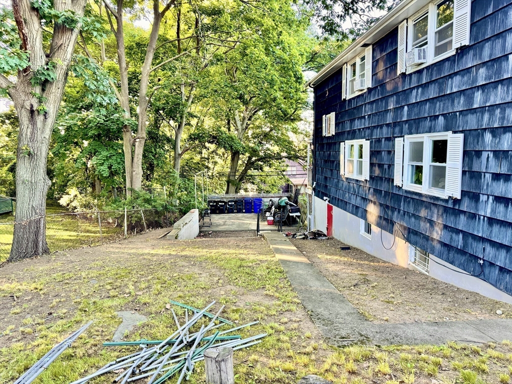 3 bed, 1 bath apartment for rent at 64 Ridgemont St Unit 2, Brighton — photo 6 of 41