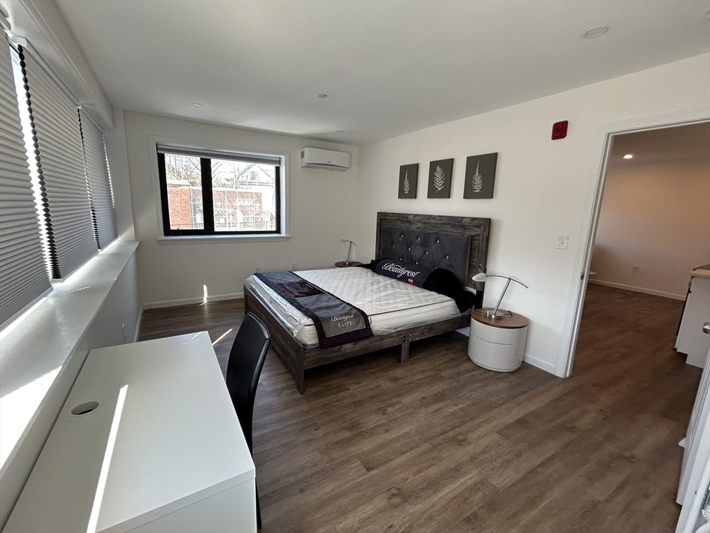 1 bed, 1 bath apartment for rent at 64 Salem St Unit 01, Medford — photo 8 of 9