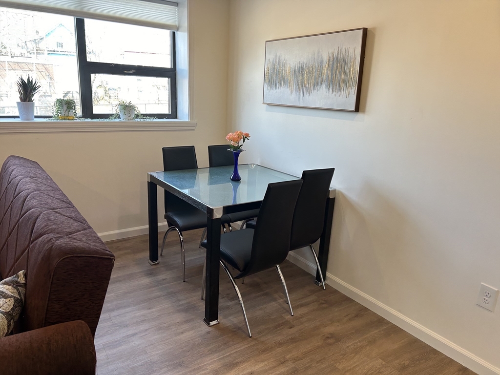 1 bed, 1 bath apartment for rent at 64 Salem St Unit 01, Medford — photo 4 of 9