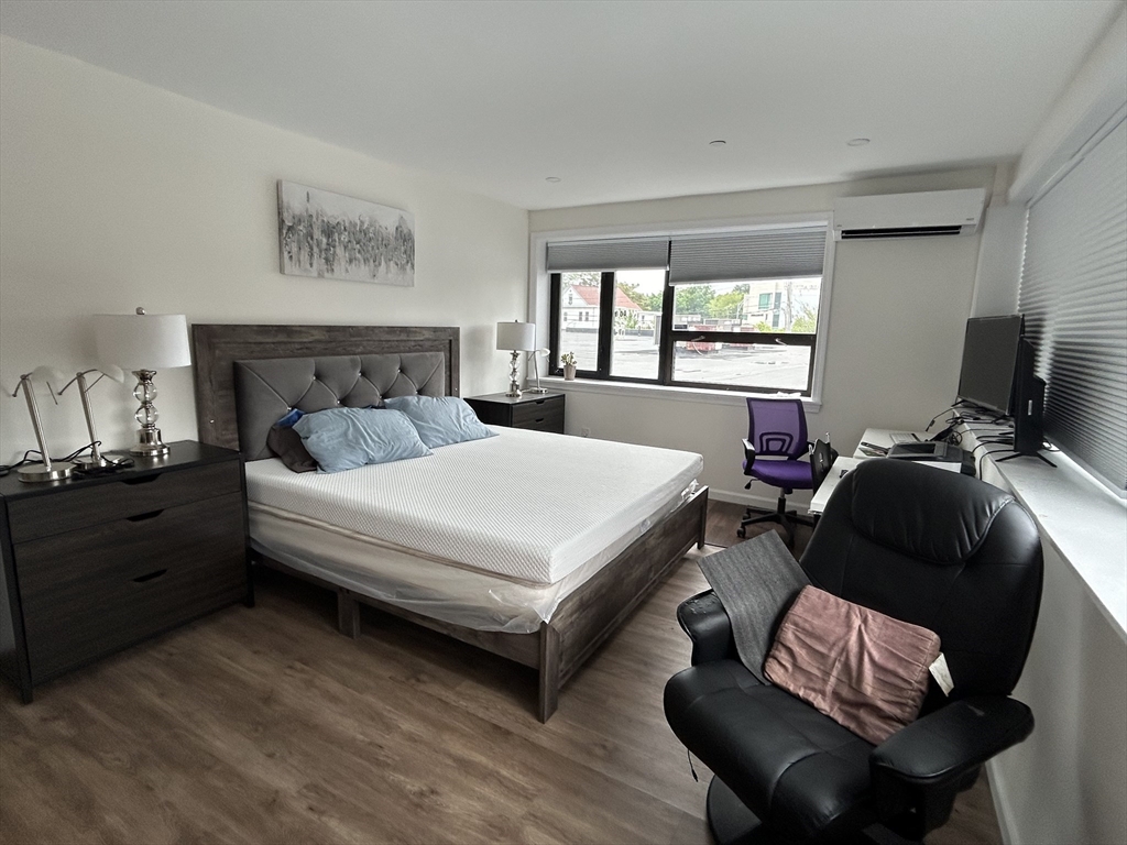 1 bed, 1 bath apartment for rent at 64 Salem St Unit 02, Medford — photo 6 of 8