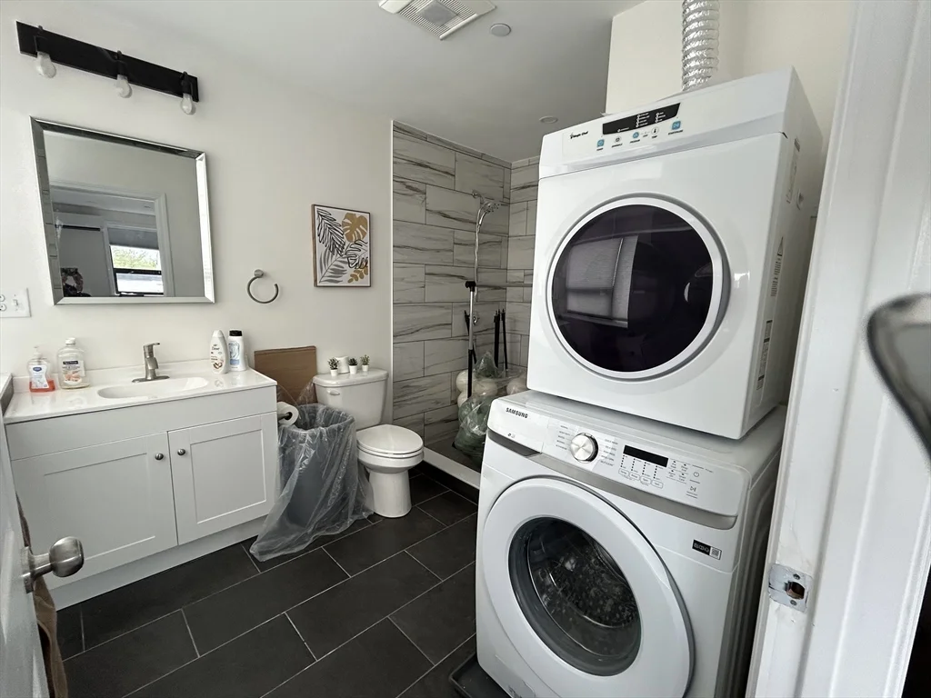 1 bed, 1 bath apartment for rent at 64 Salem St Unit 202, Medford — photo 7 of 7