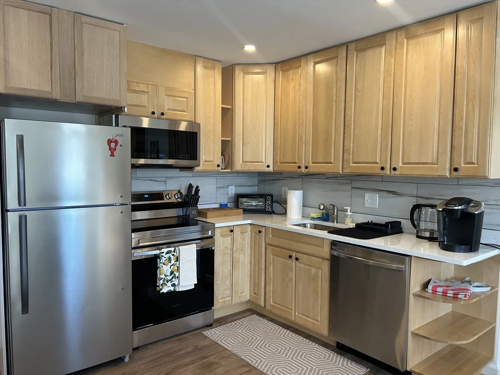 2 bed, 2 bath apartment for rent at 64 Salem St Unit 203, Medford — photo 1 of 14