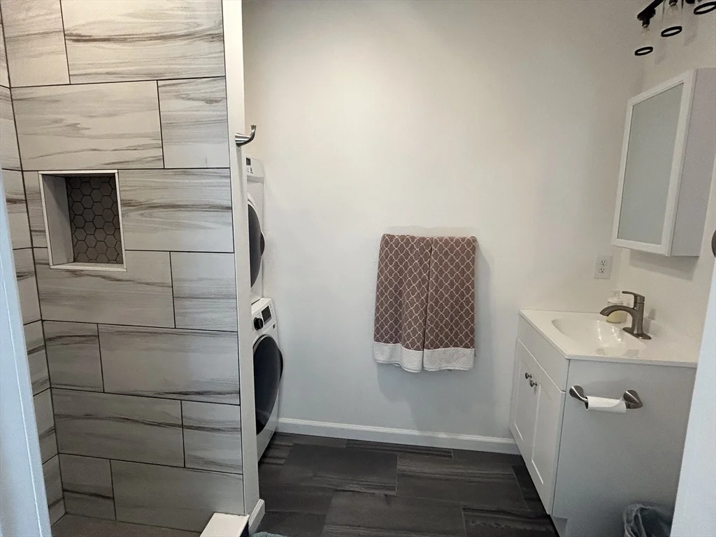2 bed, 2 bath apartment for rent at 64 Salem St Unit 203, Medford — photo 10 of 14