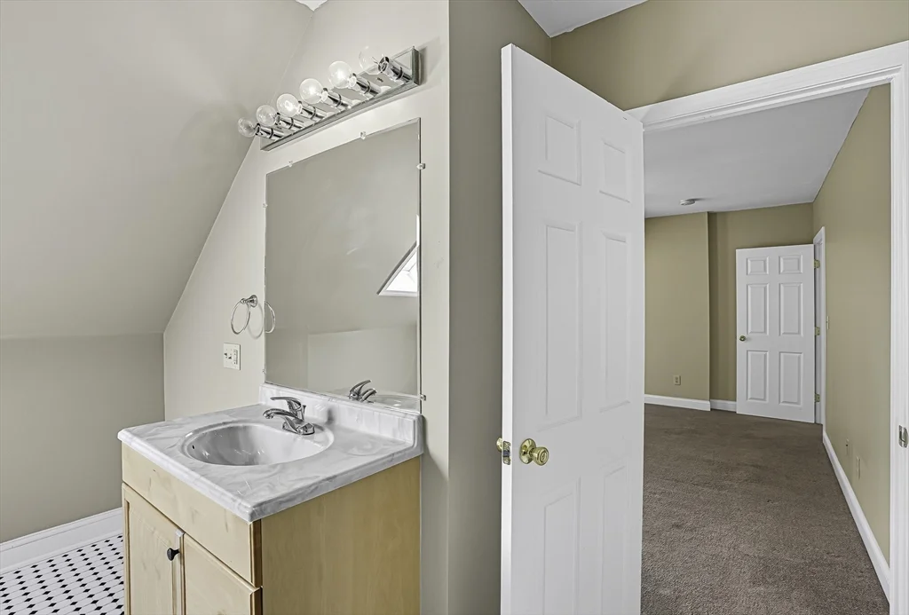 2 bed, 1 bath apartment for rent at 64 South St Unit 3, Westborough — photo 15 of 15