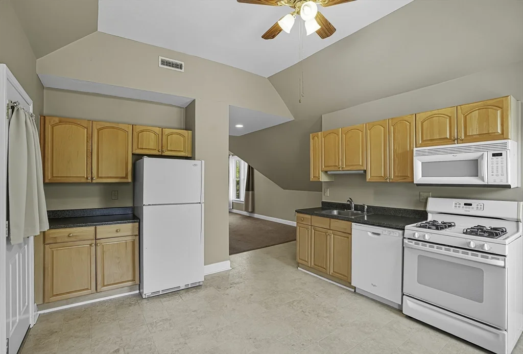 2 bed, 1 bath apartment for rent at 64 South St Unit 3, Westborough — photo 1 of 15